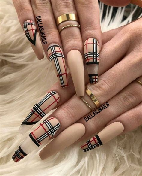 nagel folie burberry|Burberry nails bold.